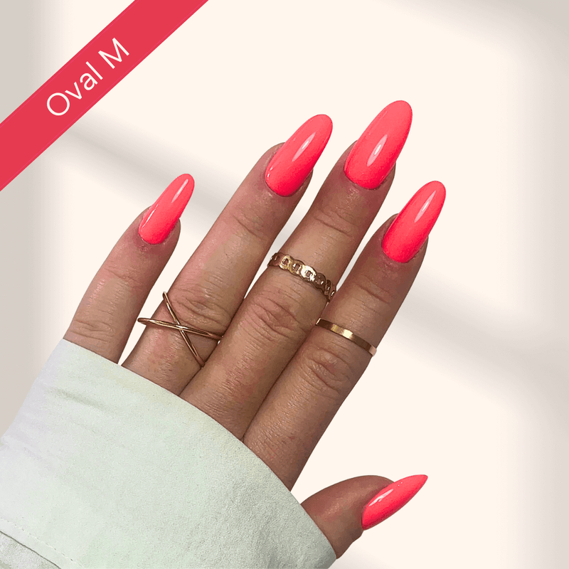 Oval M
