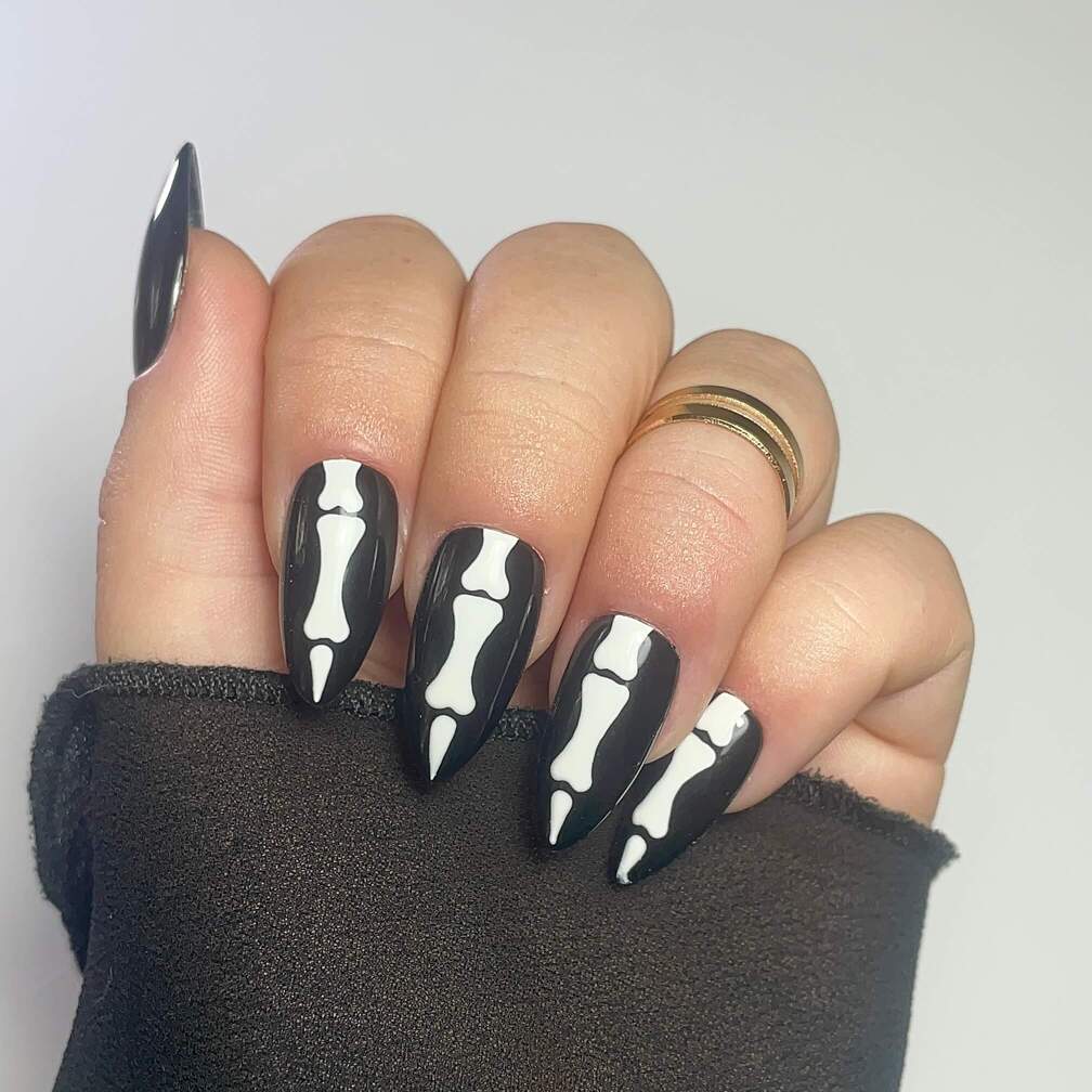 Bone Fingers